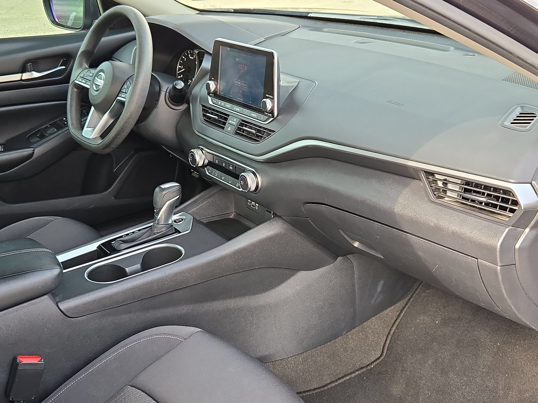 Used 2022 Nissan Altima 2.5 SV FWD image 28