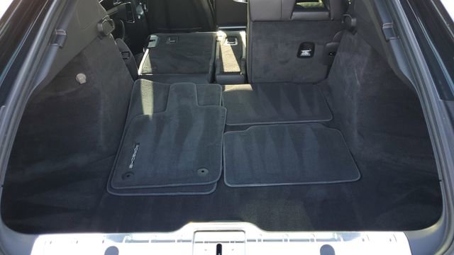 Used 2018 Porsche Panamera 4S image 25