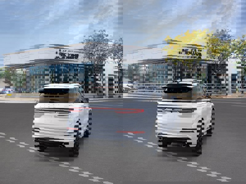 New 2026 Lincoln Corsair Premiere image 8