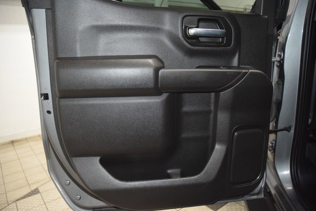 Used 2022 Chevrolet Silverado 1500 Custom w/ Safety Confidence Package AWD/4WD image 42