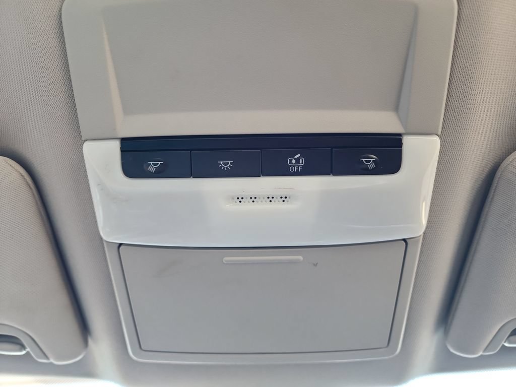 Used 2025 Nissan Altima 2.5 SV FWD image 32