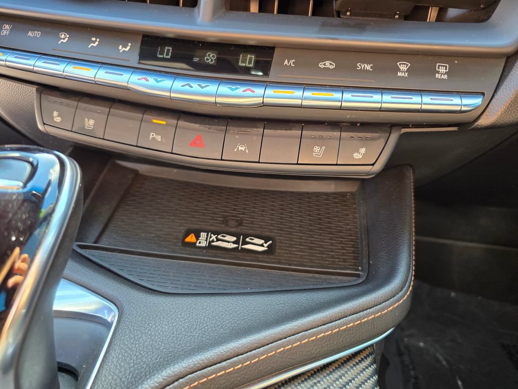 Used 2022 Cadillac CT4 V w/ Technology Package RWD image 28
