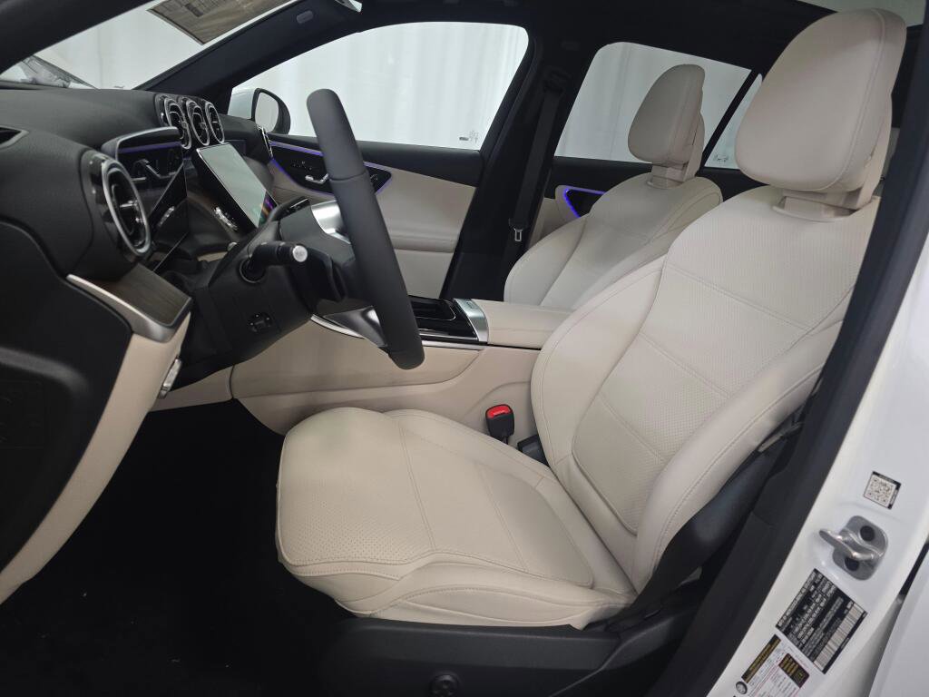 New 2026 Mercedes-Benz GLC 300 4MATIC image 13