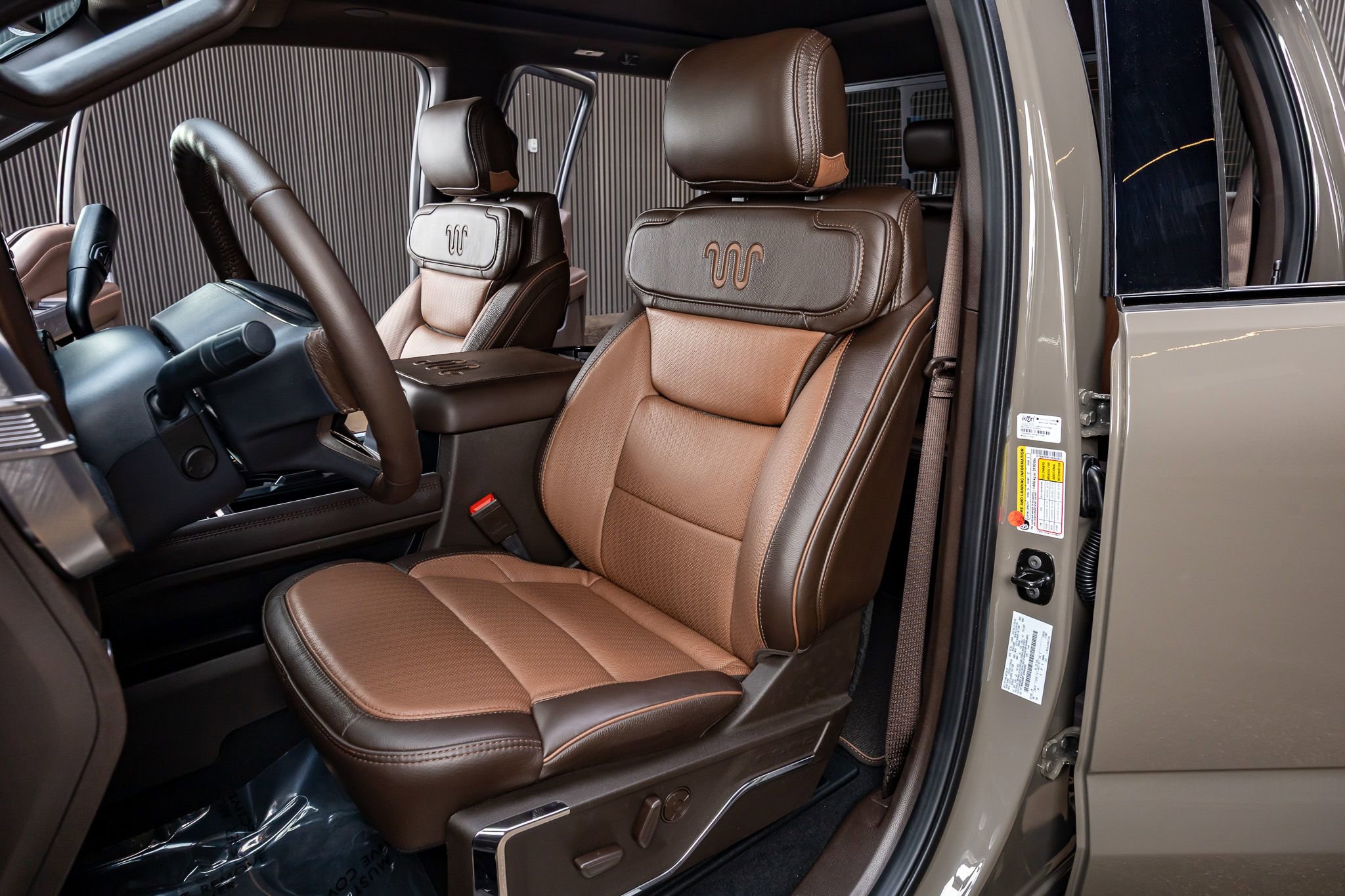 Used 2026 Ford F250 King Ranch w/ Chrome Package image 31