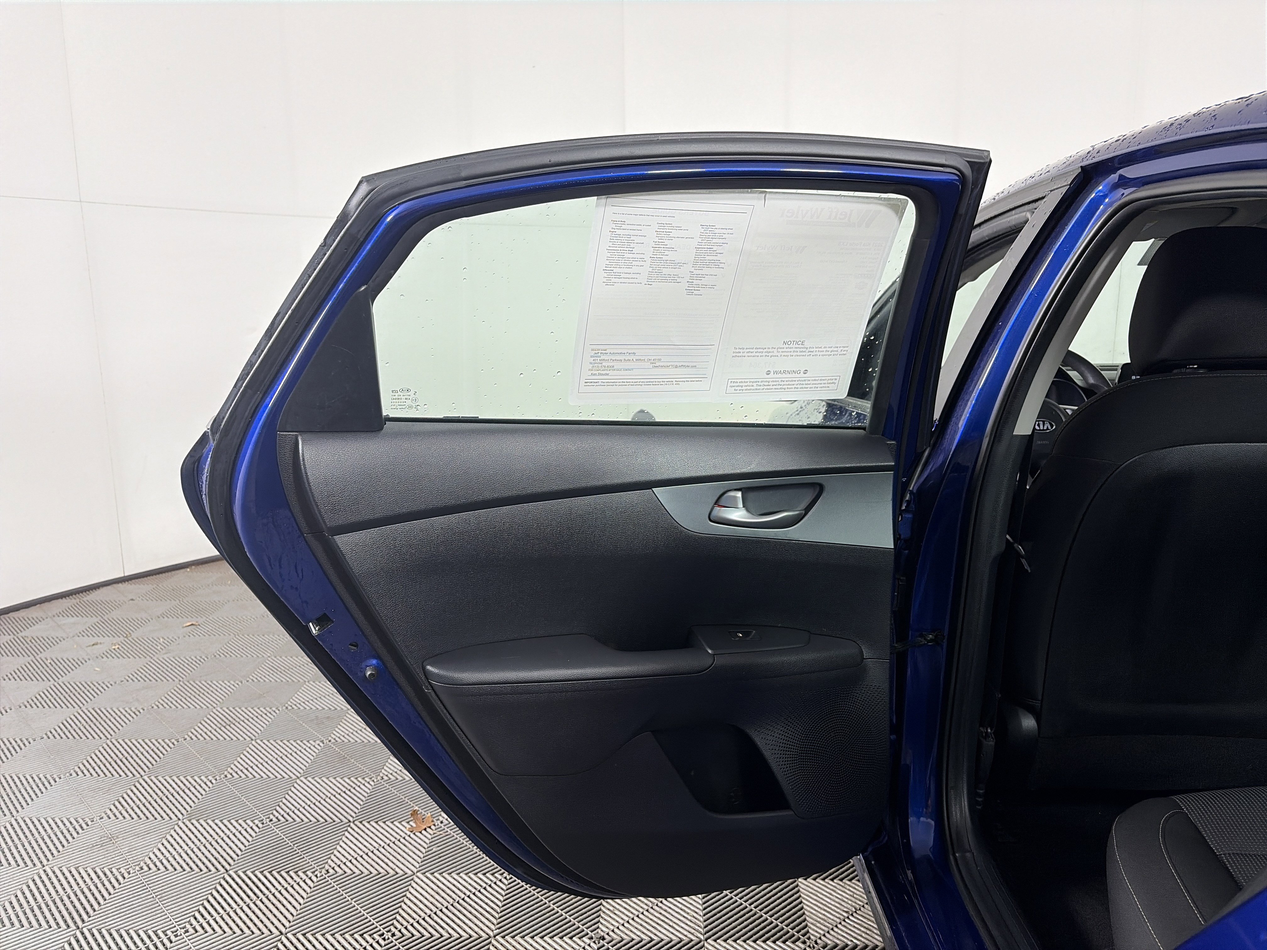 Used 2021 Kia Forte LXS image 33