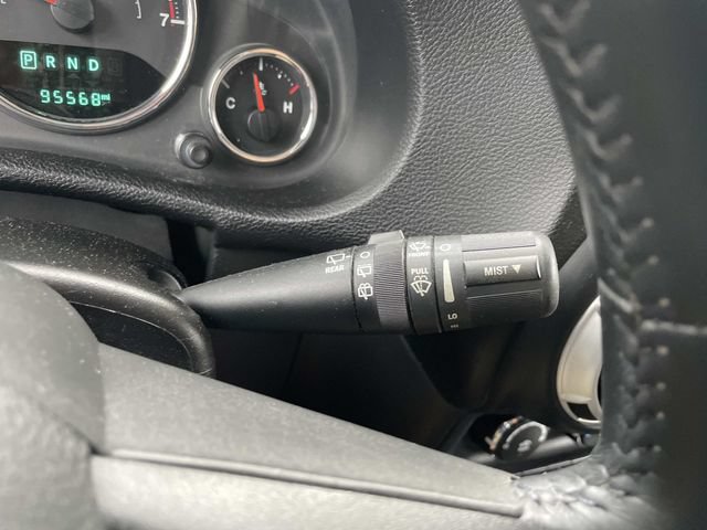 Used 2015 Jeep Wrangler Unlimited Sahara w/ Connectivity Group AWD/4WD image 25