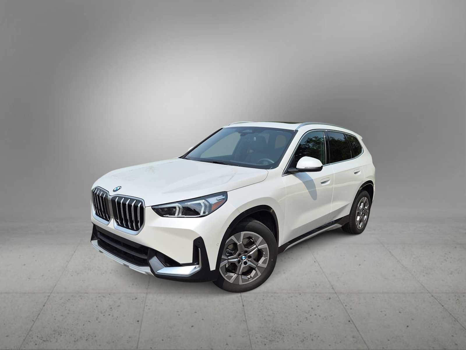 New 2026 BMW X1 xDrive28i AWD/4WD image 1