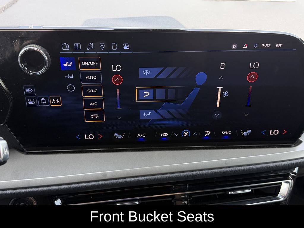 Used 2025 Chevrolet Traverse LT AWD/4WD image 22