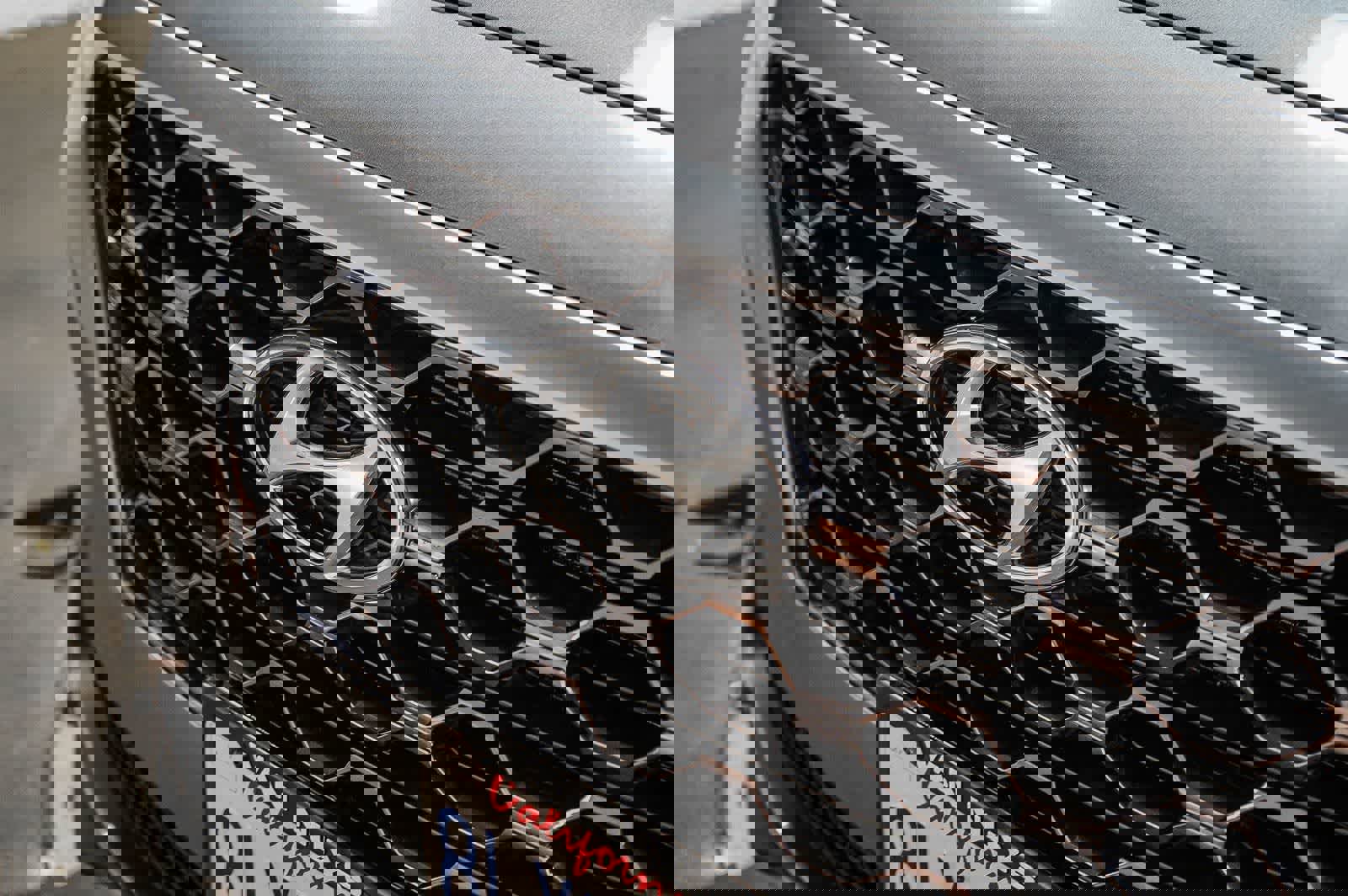 Used 2019 Hyundai Santa Fe SE FWD image 8