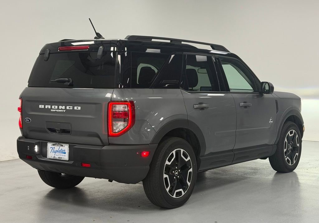 Used 2021 Ford Bronco Sport Outer Banks w/ Outer Banks Package (96D) AWD/4WD image 4