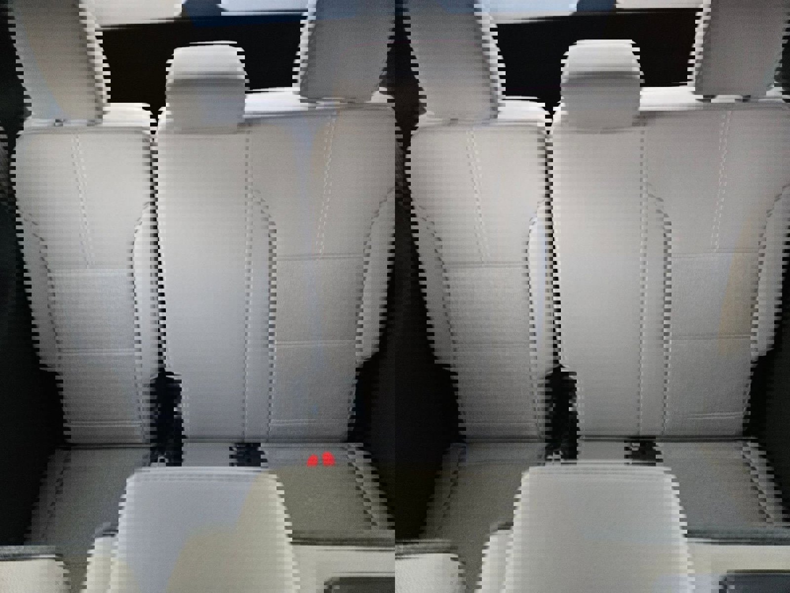 New 2026 GMC Acadia Elevation image 28