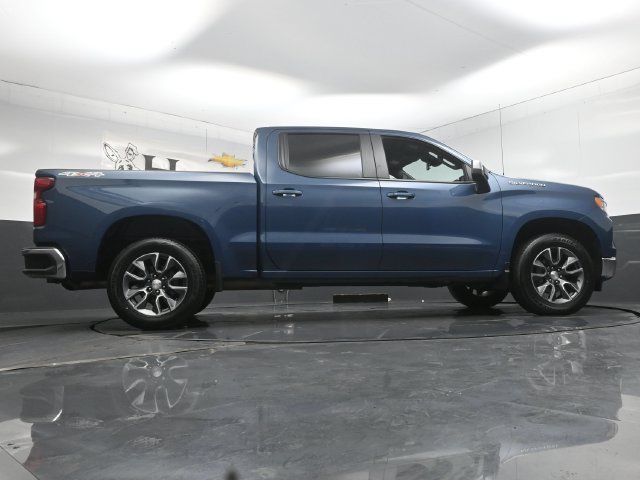 Used 2024 Chevrolet Silverado 1500 LT AWD/4WD image 57
