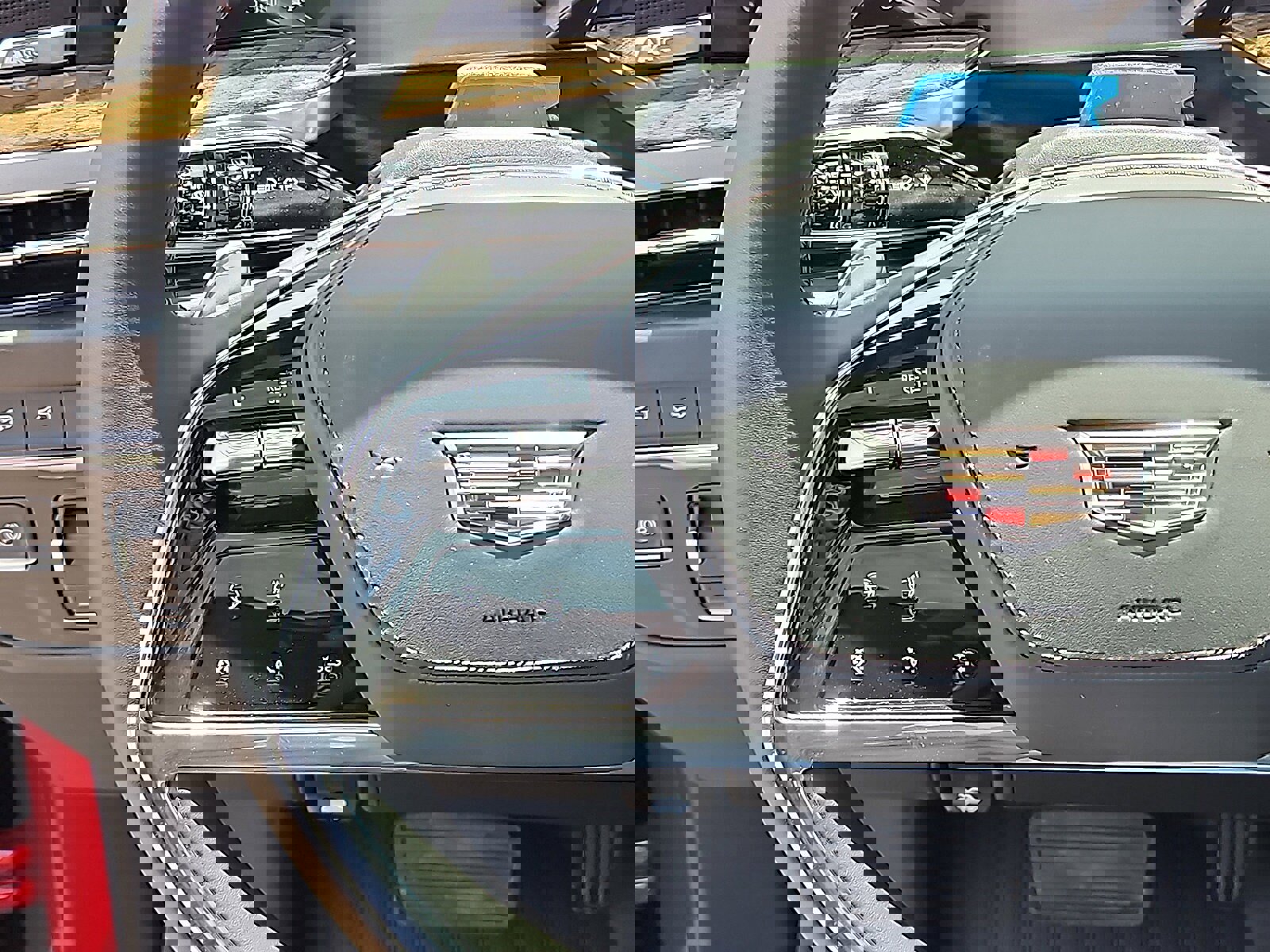 New 2025 Cadillac Escalade ESV Sport Platinum w/ LPO, ONYX Package image 12