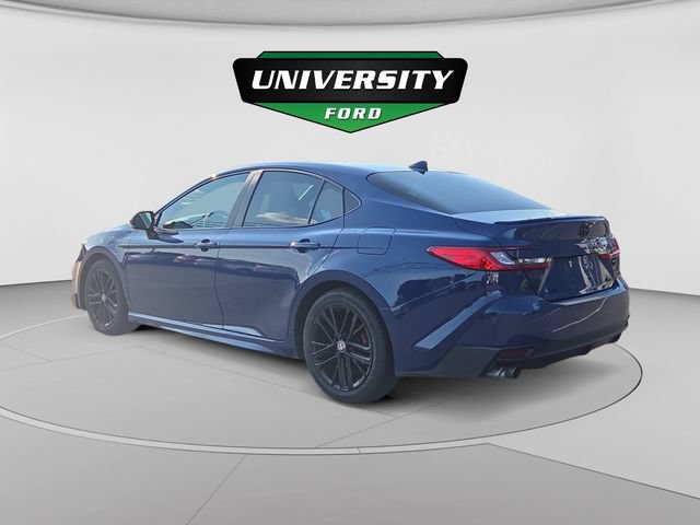 Used 2025 Toyota Camry SE w/ Convenience Package FWD image 5