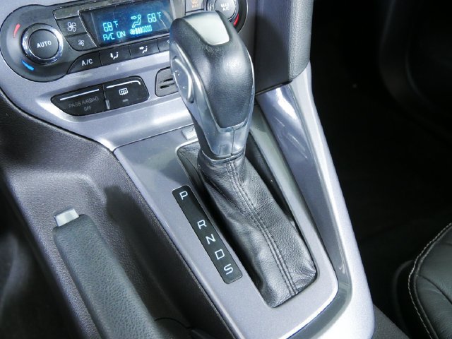 Used 2014 Ford Focus Titanium FWD image 30