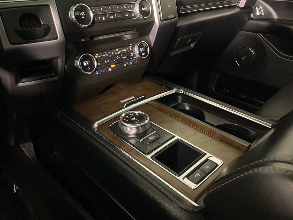Used 2018 Ford Expedition Max Platinum RWD image 19