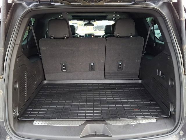 Used 2022 Chevrolet Suburban RST w/ Sport Performance Package image 26