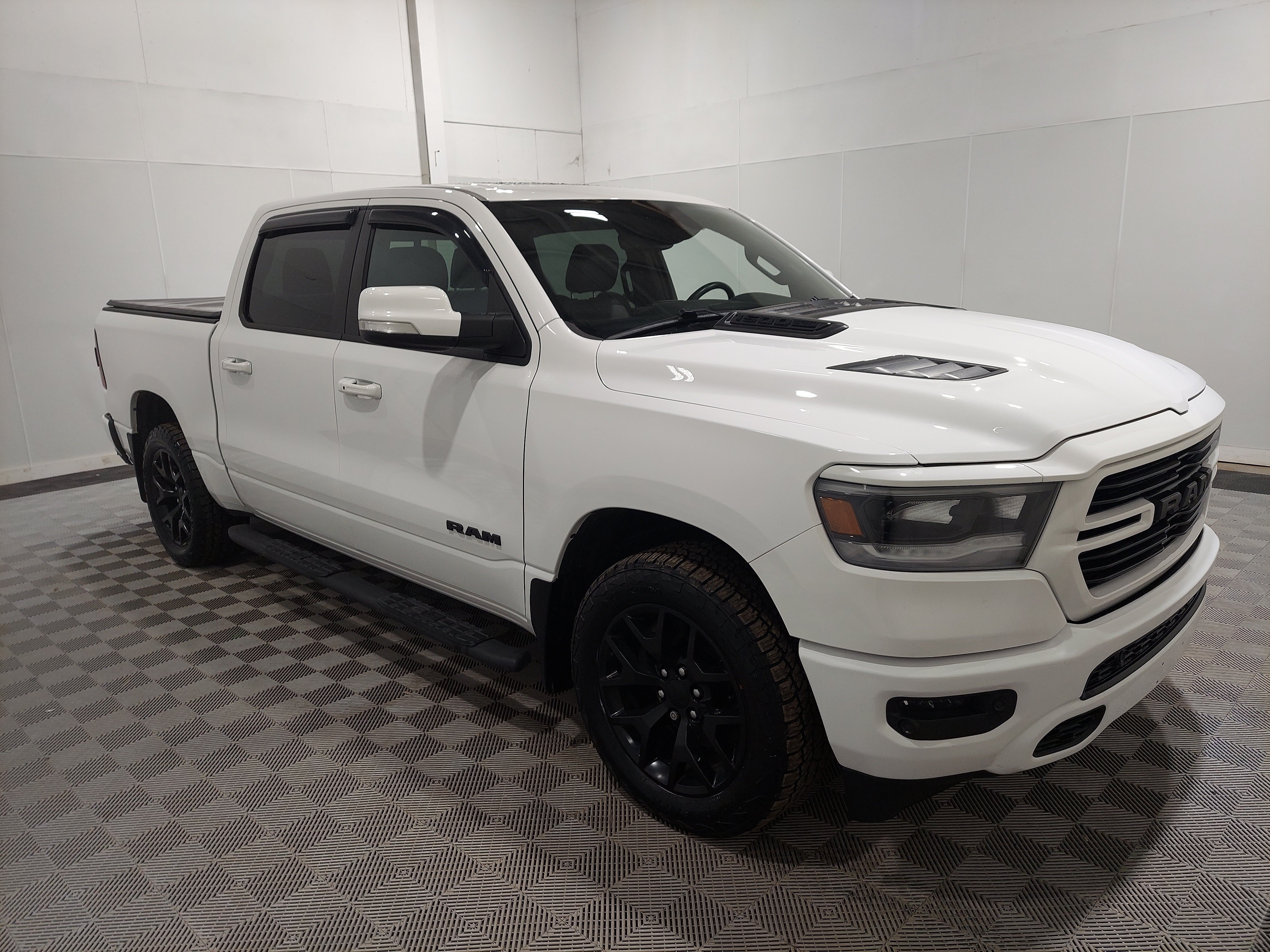 Used 2020 RAM 1500 Sport w/ Advanced Safety Group AWD/4WD image 4