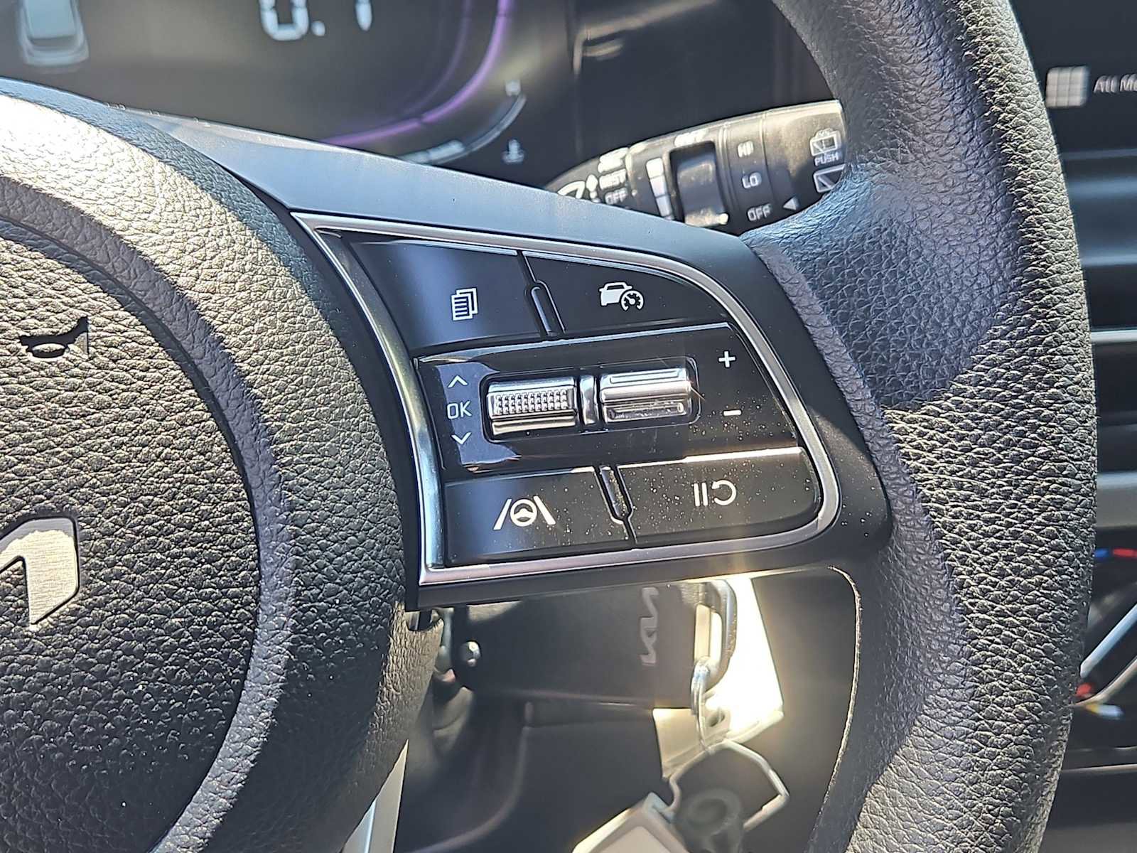 Used 2025 Kia Seltos LX AWD/4WD image 20