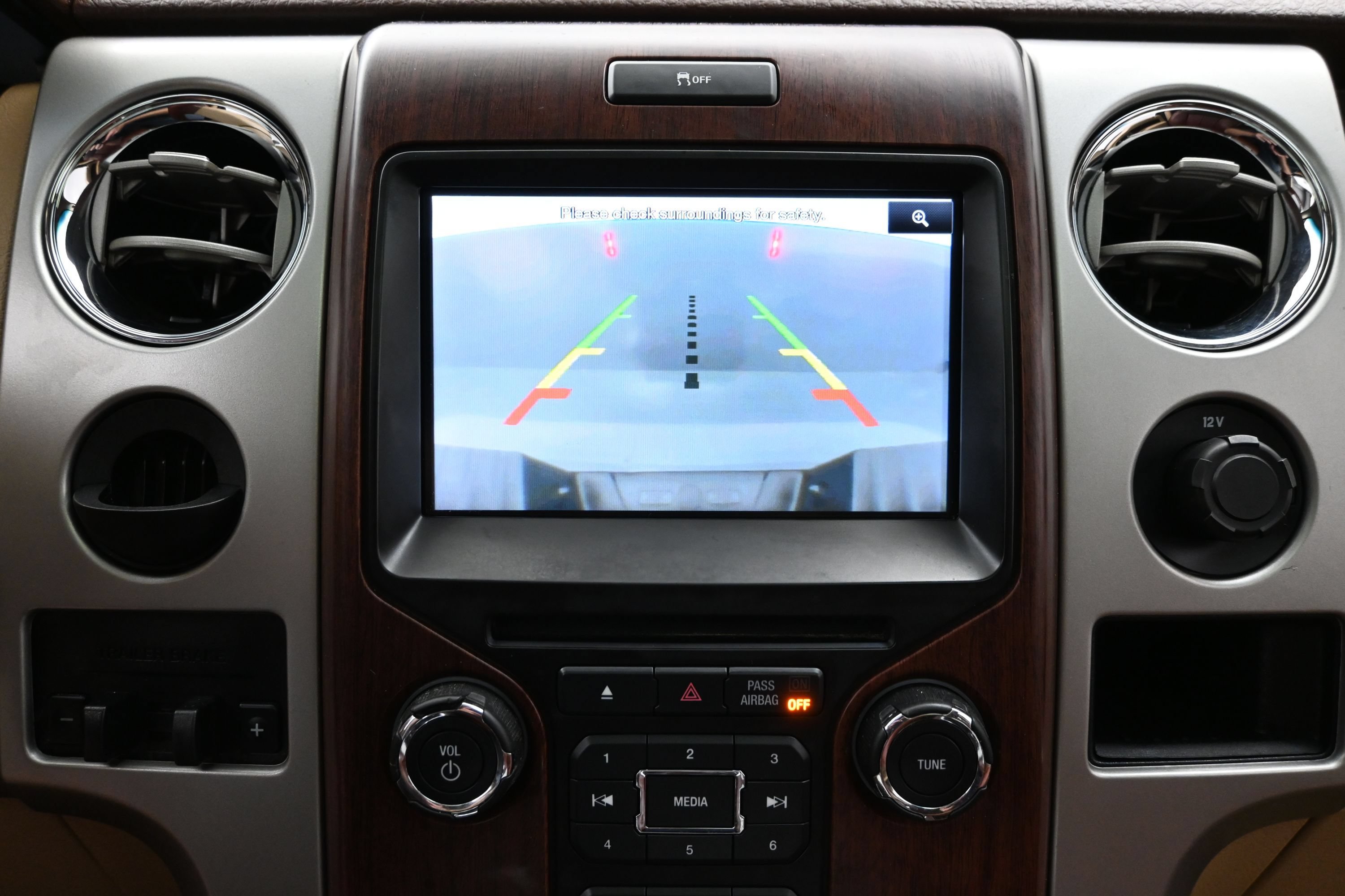 Used 2013 Ford F150 King Ranch w/ King Ranch Luxury Pkg RWD image 31