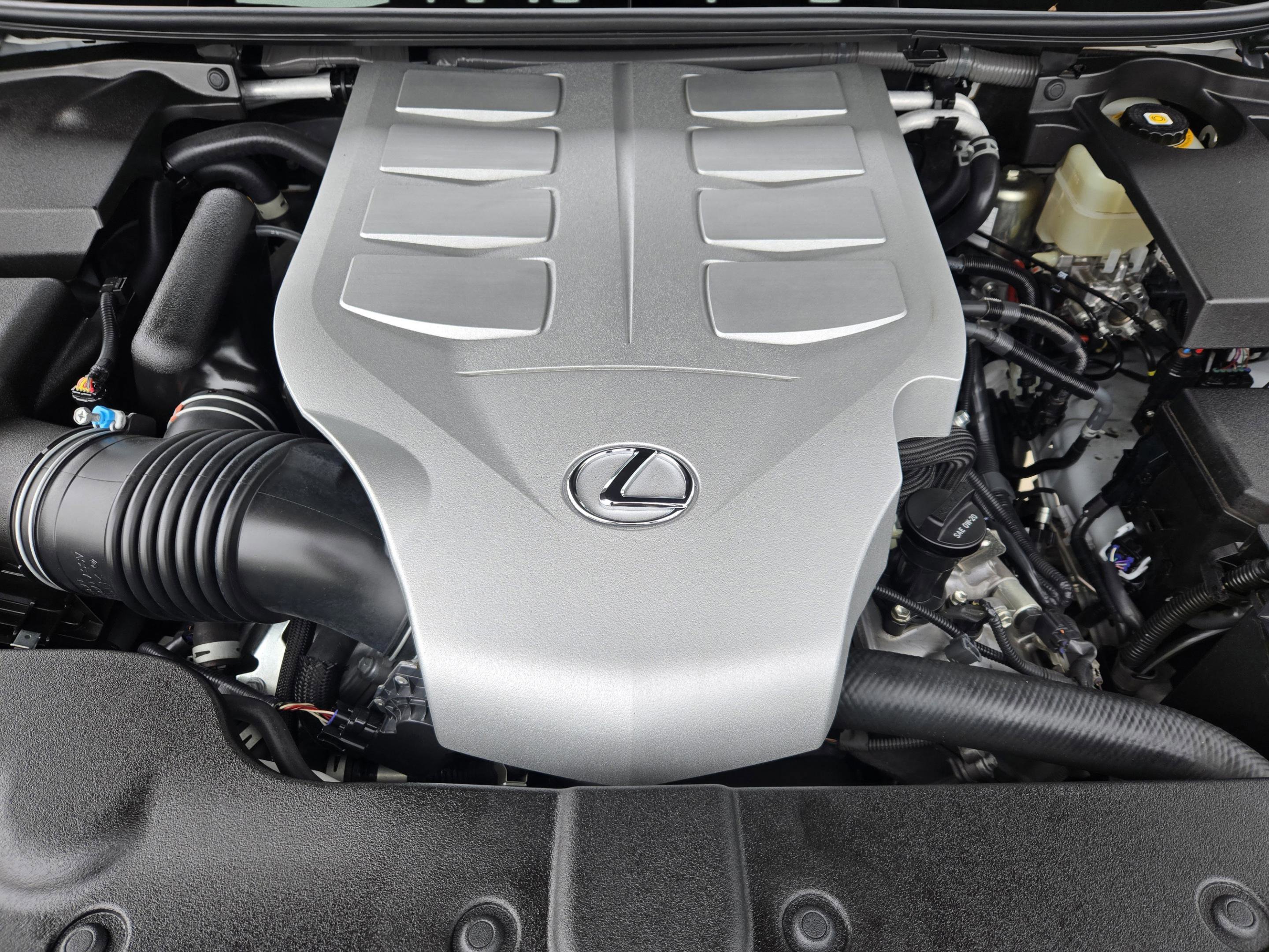 Certified 2021 Lexus GX 460 Luxury w/ Sport Design Package AWD/4WD image 33