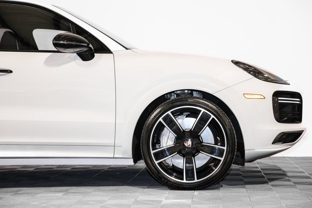 Used 2019 Porsche Cayenne Turbo AWD/4WD image 4