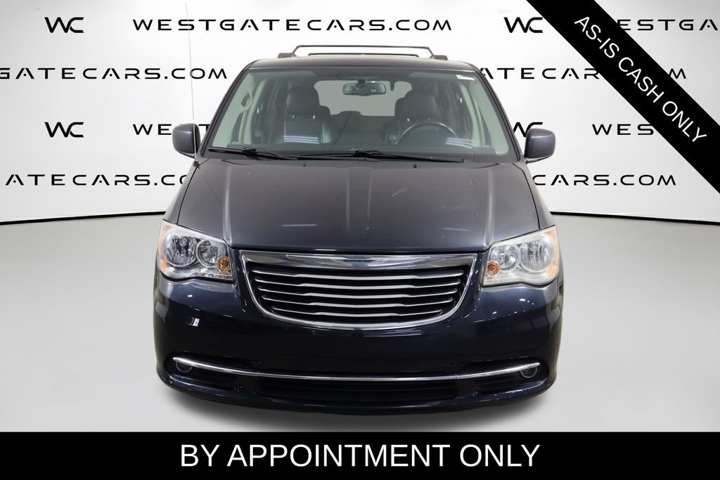 Used 2014 Chrysler Town & Country Touring FWD video 2