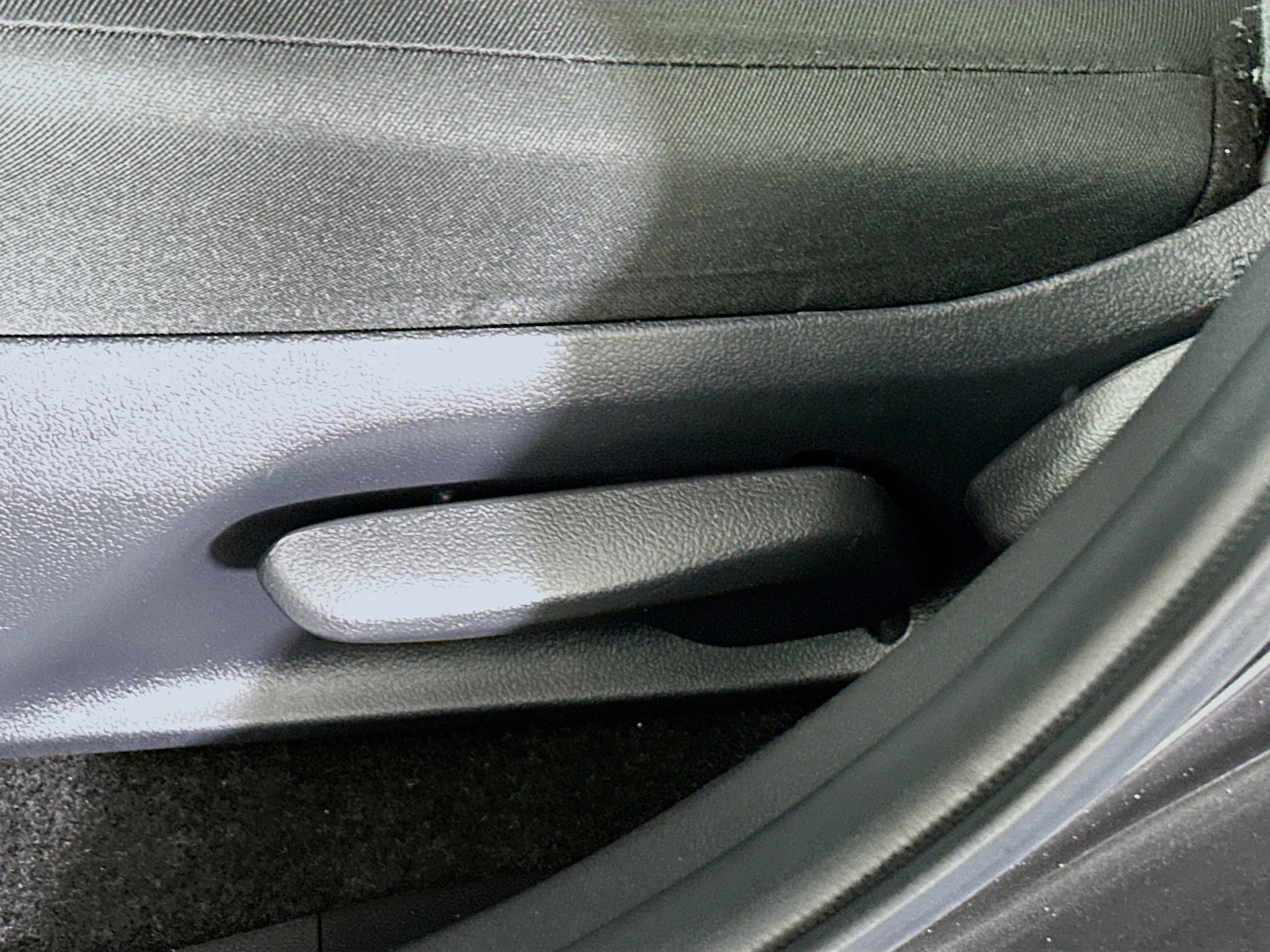Used 2025 Toyota RAV4 LE FWD image 13