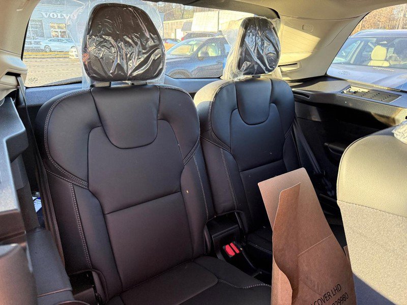 New 2026 Volvo XC90 T8 Ultra w/ Protection Package Premier image 5