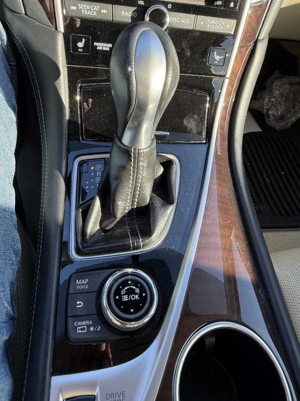 Used 2014 INFINITI Q50 Premium w/ Technology Package image 15