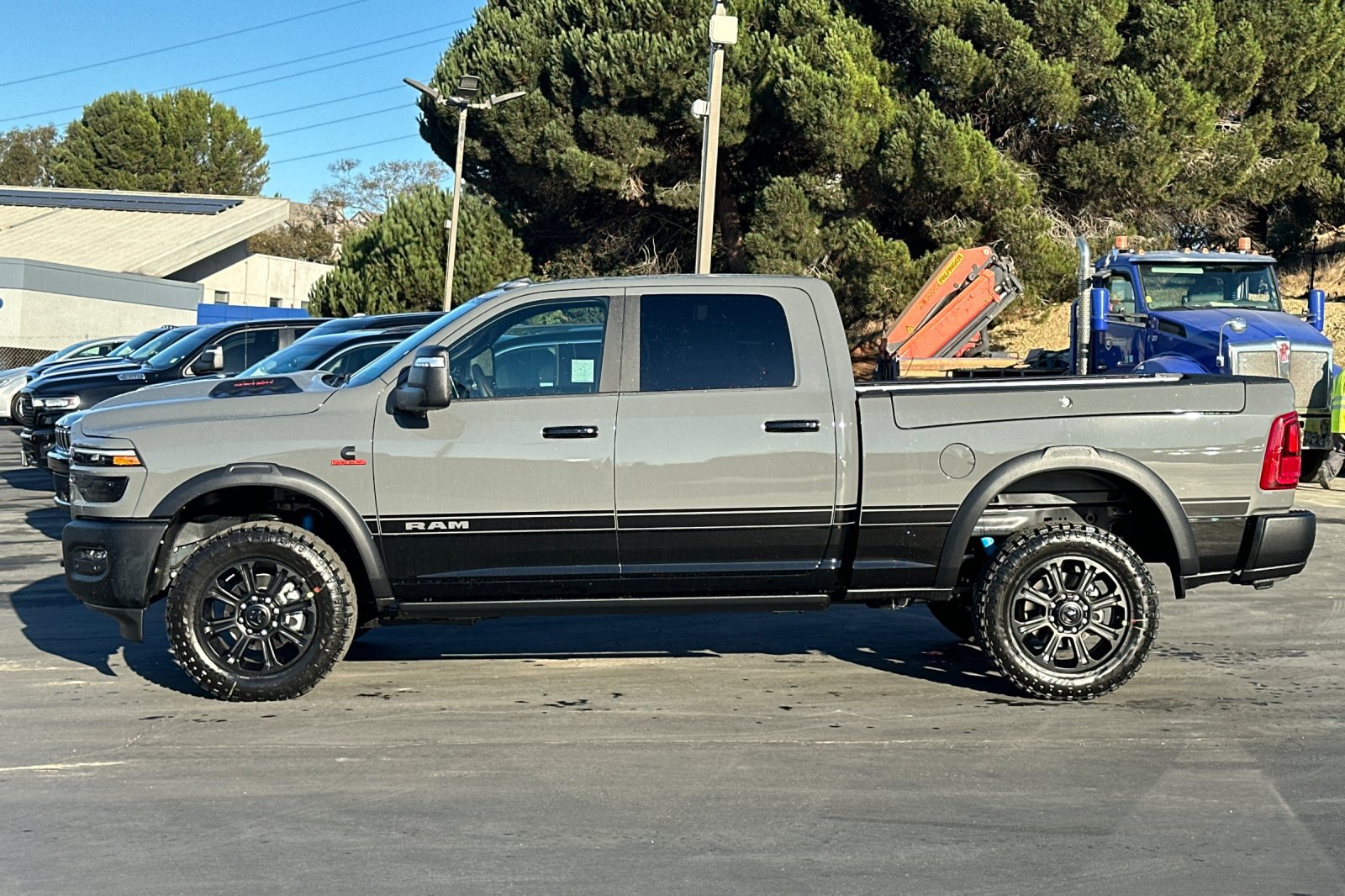 New 2027 RAM 2500 4x4 Crew Cab image 7