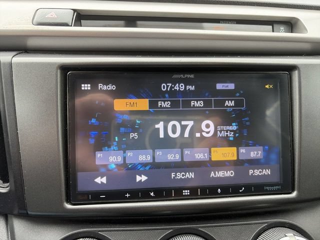 Used 2016 Toyota RAV4 LE AWD/4WD image 16