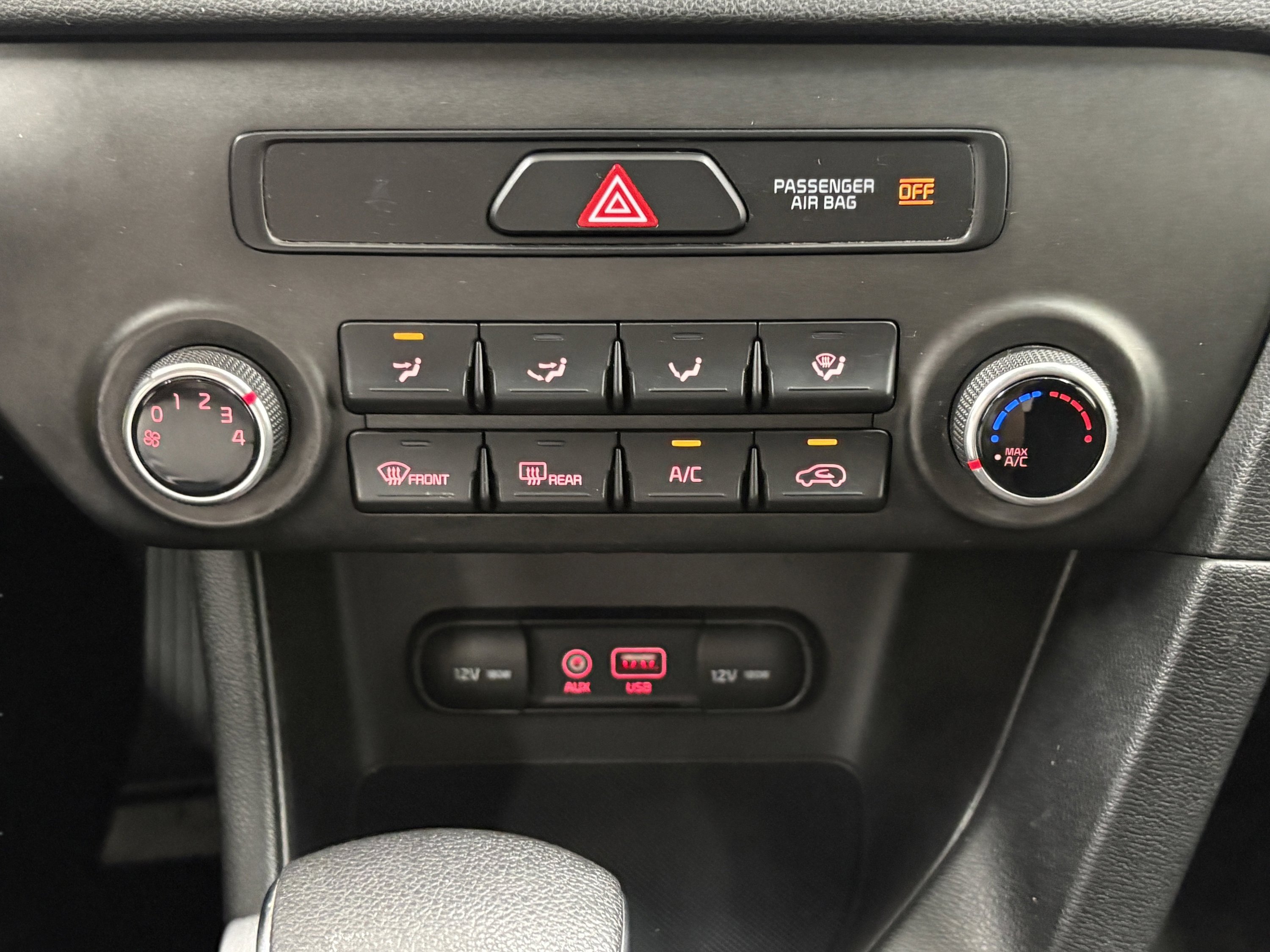 Used 2019 Kia Sportage LX FWD image 16
