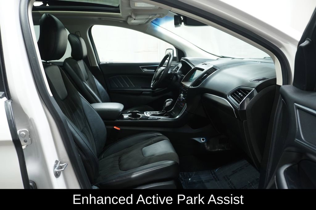 Used 2018 Ford Edge Sport w/ Equipment Group 401A AWD/4WD image 17