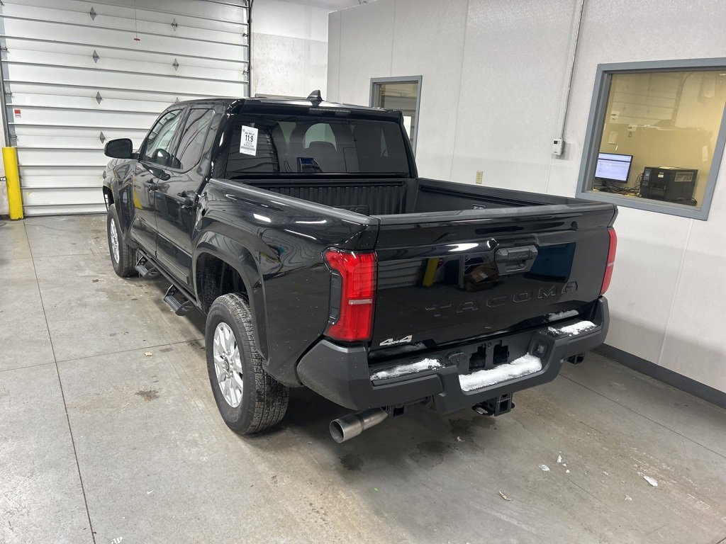 Used 2025 Toyota Tacoma SR image 3