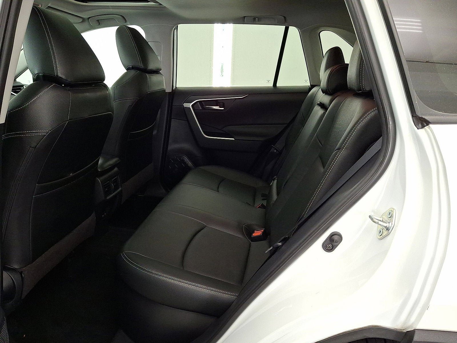 Certified 2019 Toyota RAV4 XLE w/ Carpet Mat Package AWD/4WD image 12