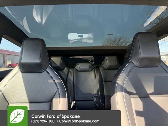Used 2025 Tesla Cybertruck AWD Crew Cab image 26