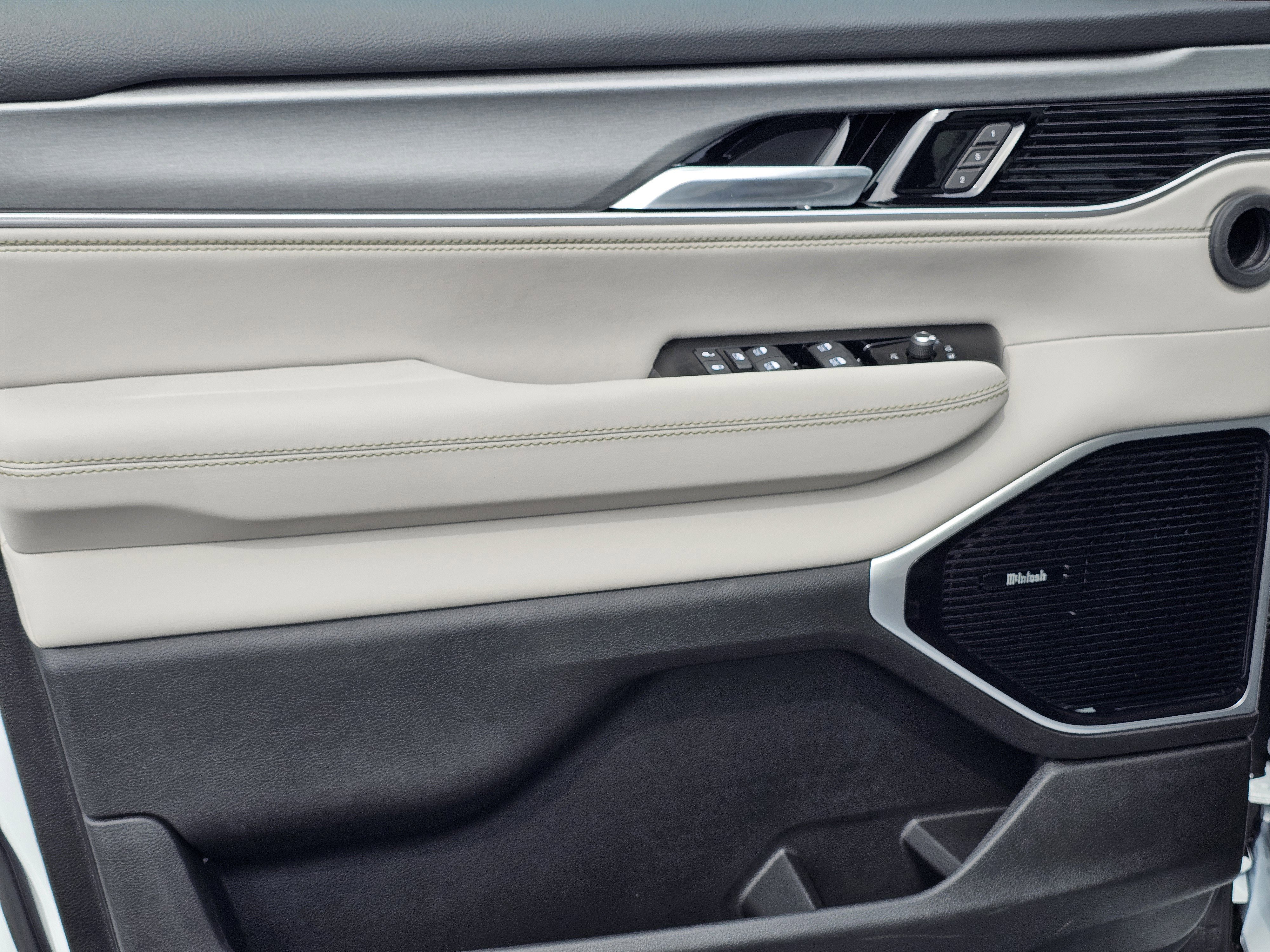 New 2026 Jeep Grand Wagoneer Limited image 15