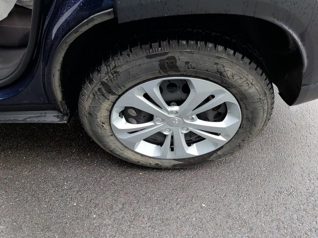 Used 2024 Chevrolet Trax LS w/ Driver Confidence Package image 7