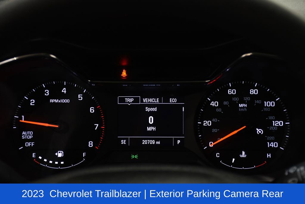 Used 2023 Chevrolet TrailBlazer LT FWD image 13