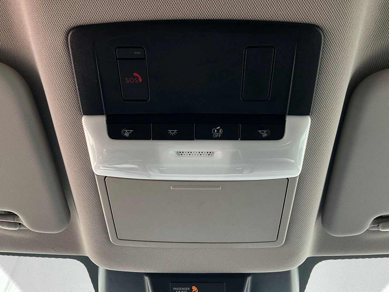 Used 2025 Nissan Rogue SV image 17