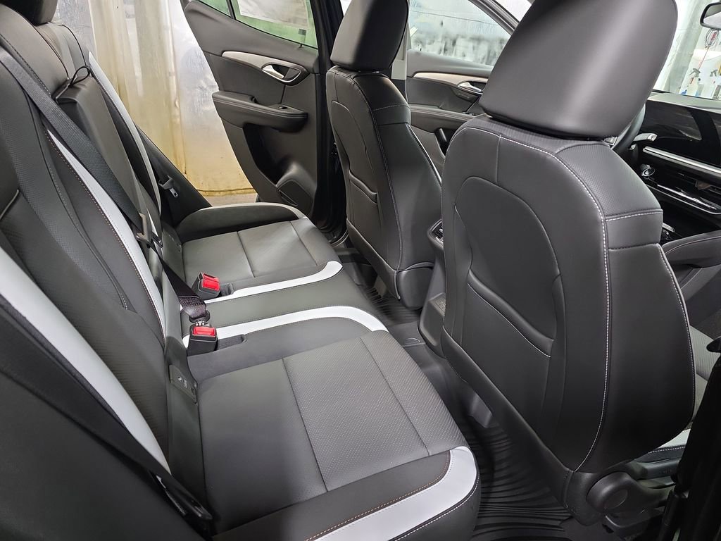 New 2026 Buick Envision Sport Touring AWD/4WD image 11