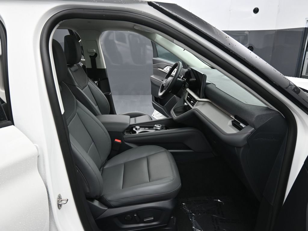 New 2026 Ford Explorer Active image 13