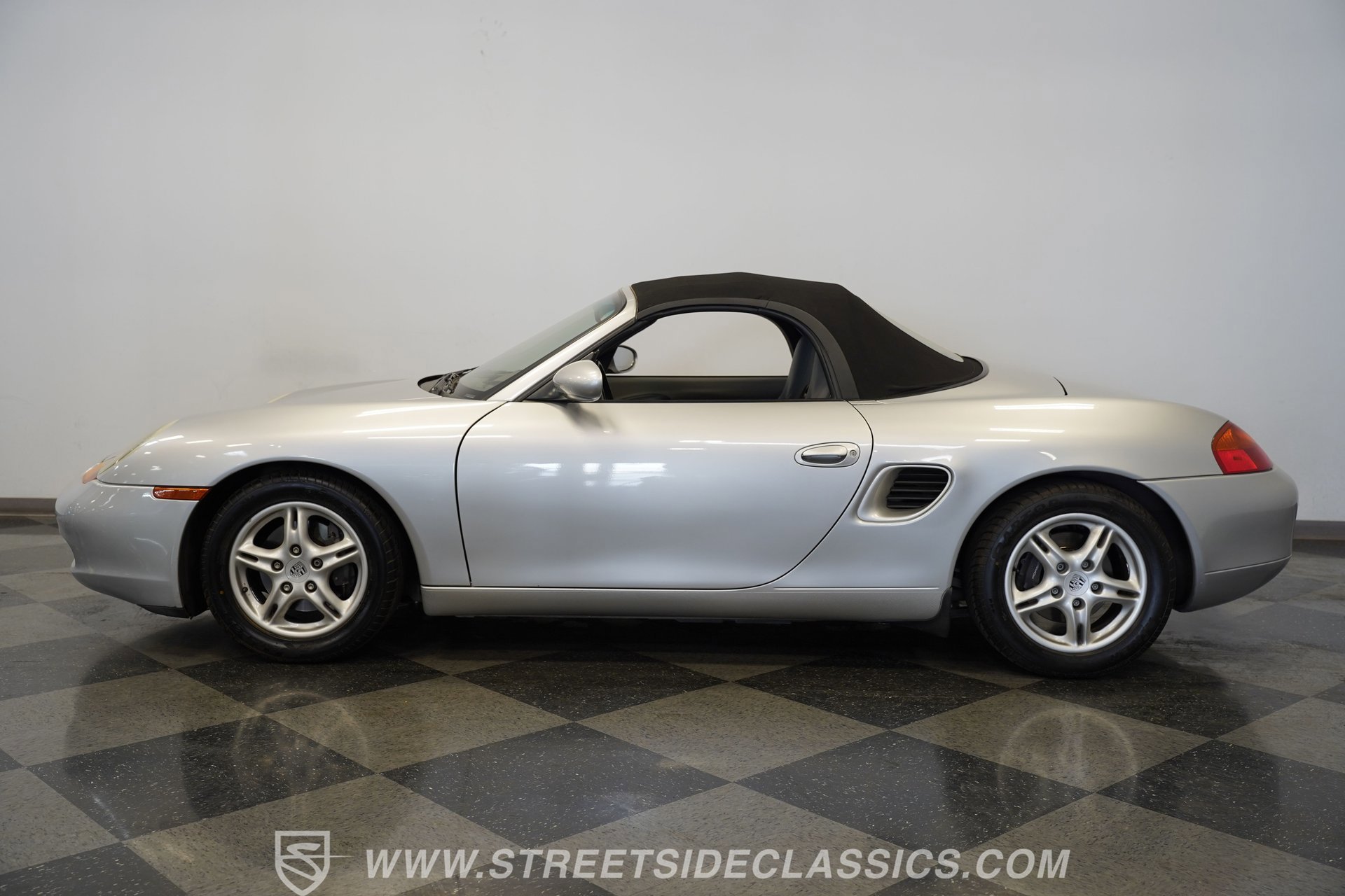 Used 1998 Porsche Boxster RWD image 2