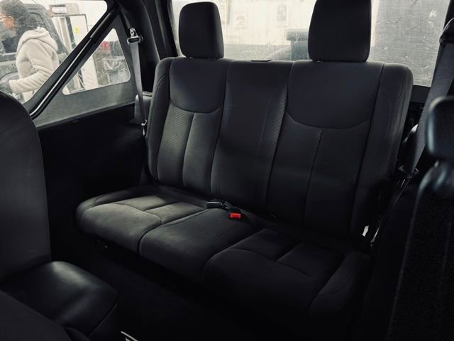 Used 2018 Jeep Wrangler Sport image 17