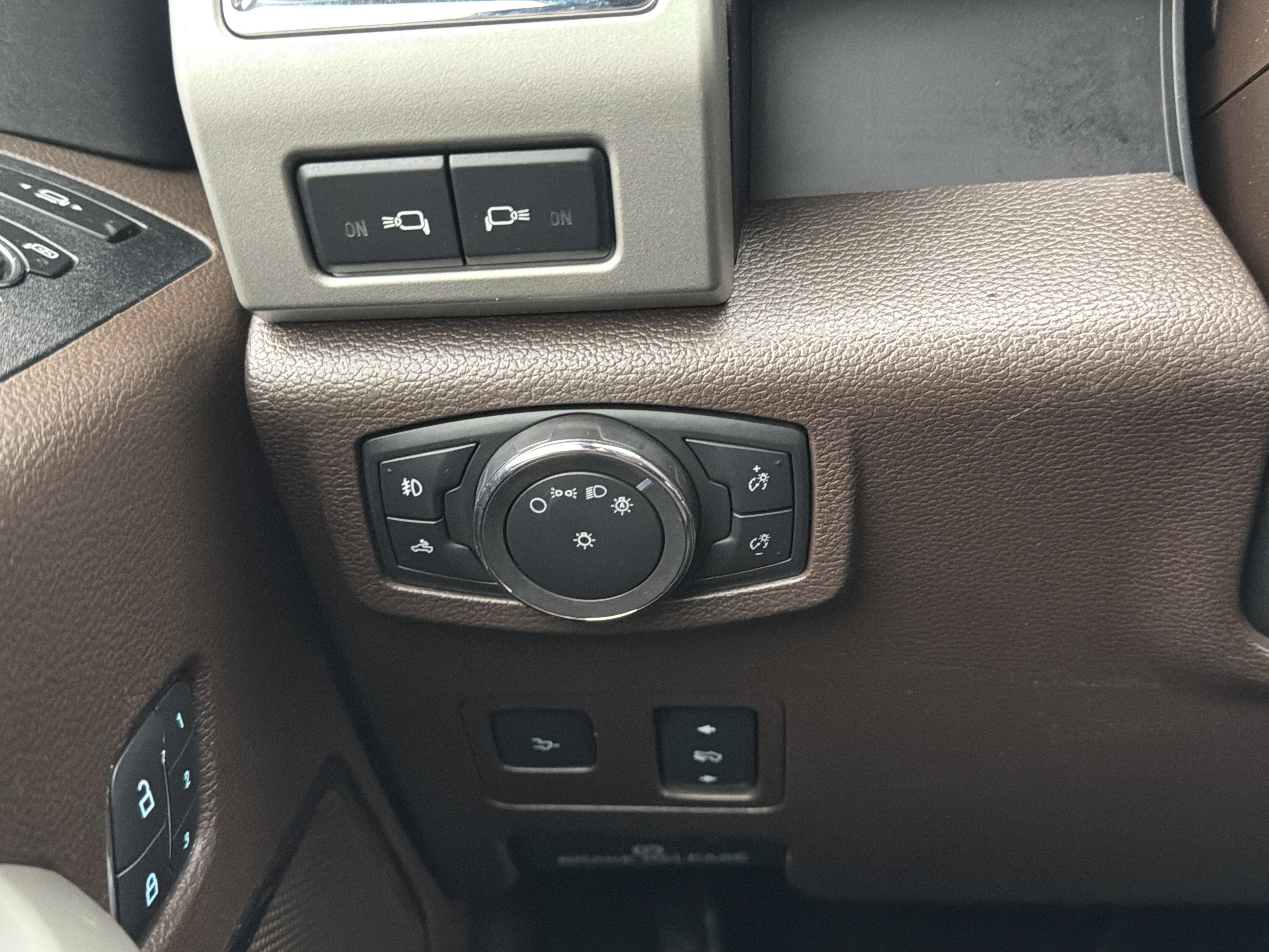 Used 2017 Ford F250 King Ranch w/ King Ranch Ultimate Package image 27