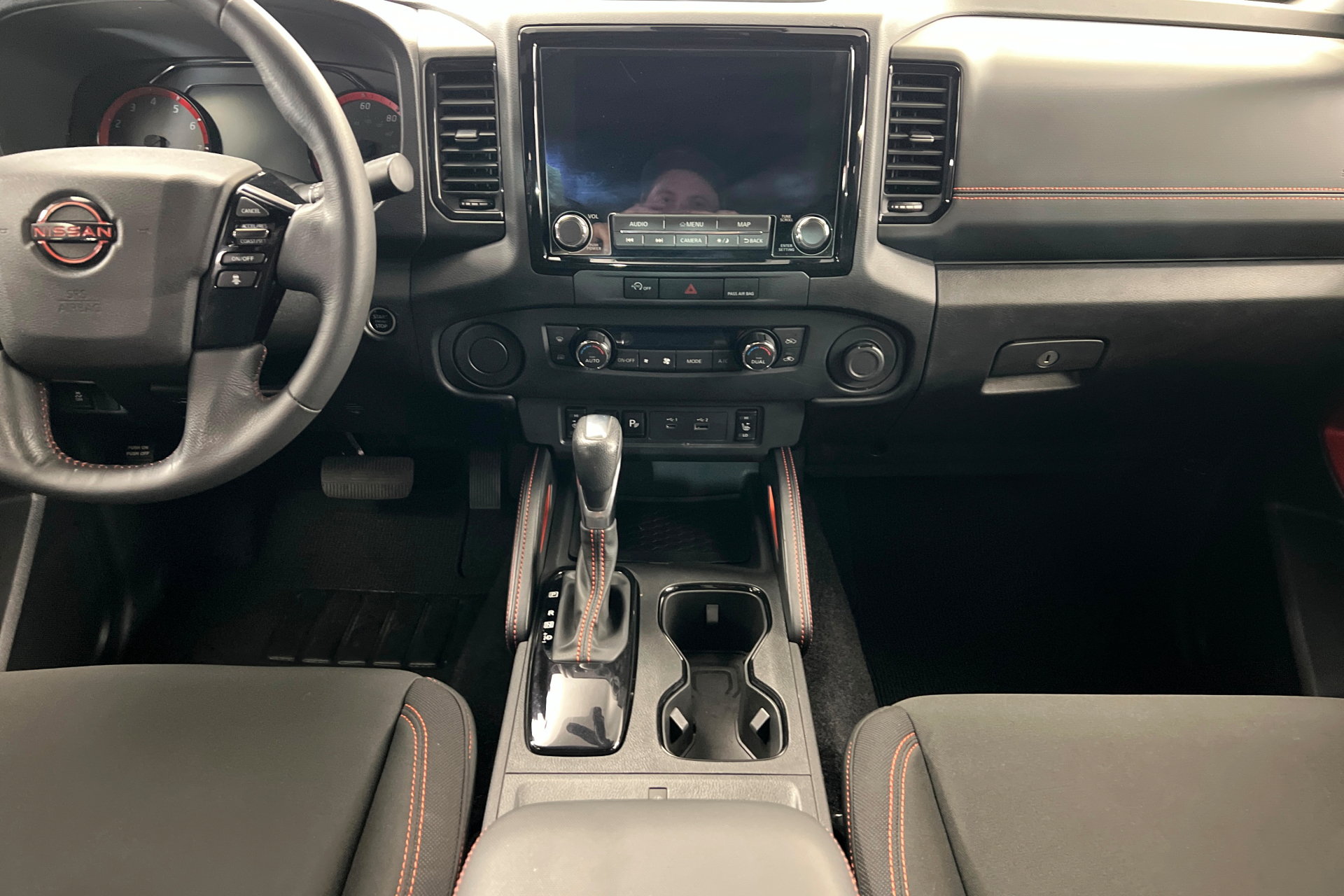 Used 2024 Nissan Frontier Pro-X w/ Pro Convenience Package RWD image 14