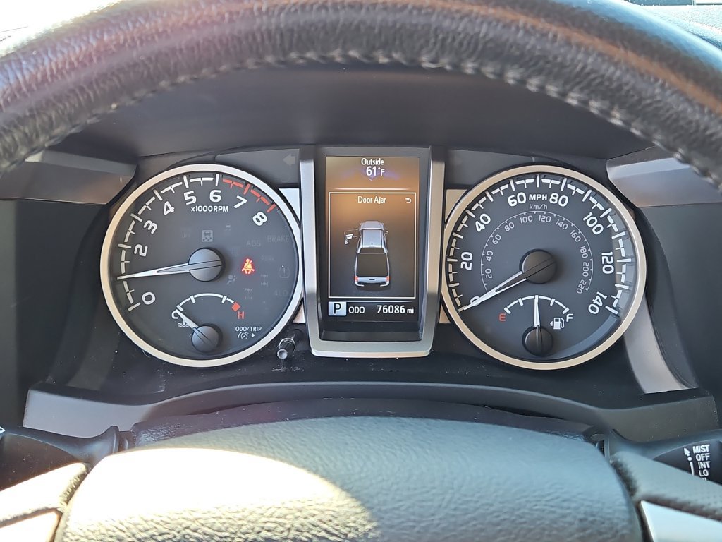 Used 2022 Toyota Tacoma SR5 AWD/4WD image 26