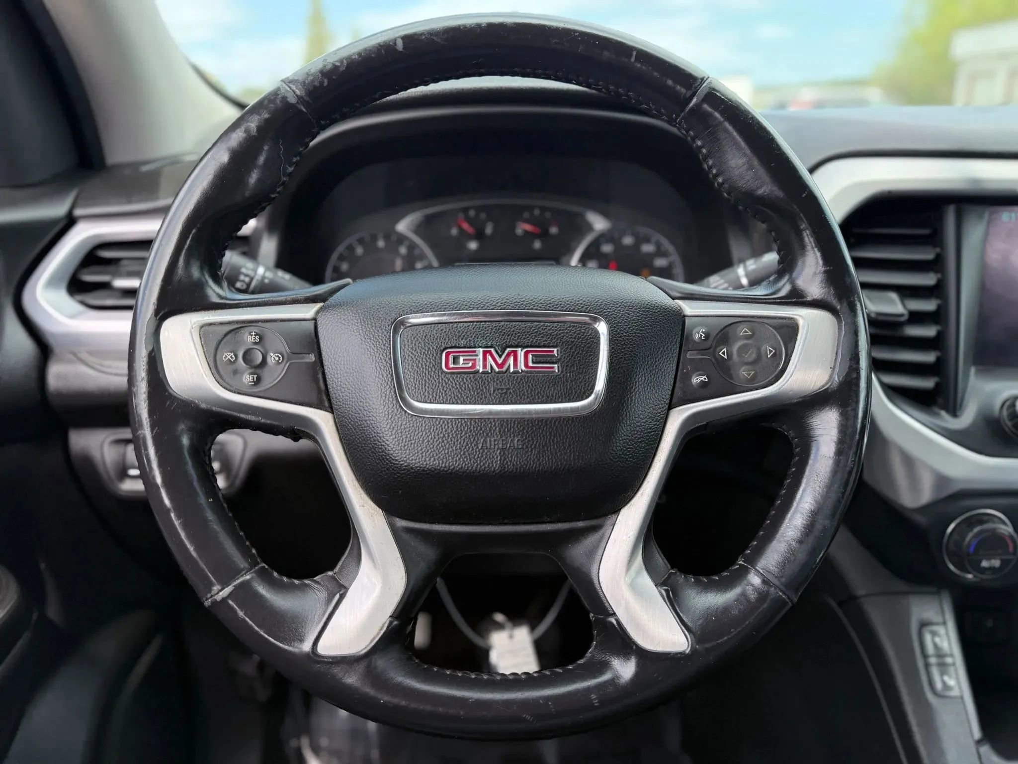 Used 2017 GMC Acadia SLT w/ LPO, Floor Liner Package image 26