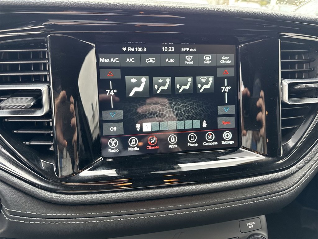 Used 2023 Dodge Durango SXT Launch Edition image 18